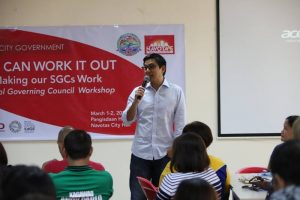 Mayor JohnRey Tiangco imparting some words of welcome and wisdom to the attendees of the Navotas Workshop